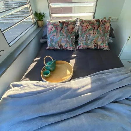 Alice & Elvis, Crescent Head, Retro Caravans With Deck, Bathroom & Outdoor Bath In A Bush Setting Near The Beach Exterior photo