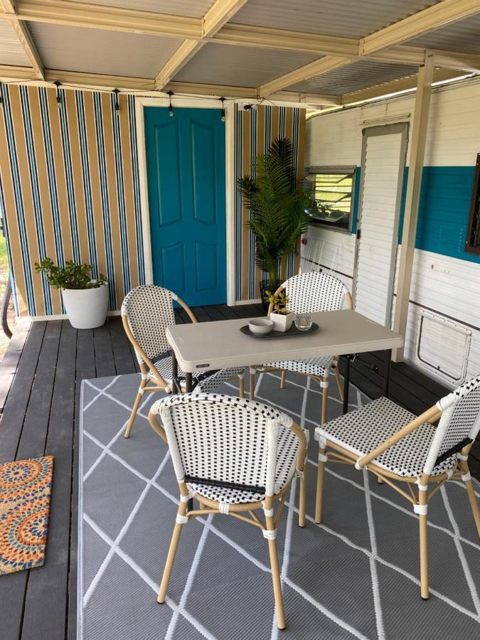 Campsite Alice & Elvis, Crescent Head, Retro Caravans With Deck, Bathroom & Outdoor Bath In A Bush Setting Near The